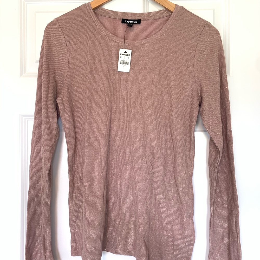 Woman’s long sleeve shirt